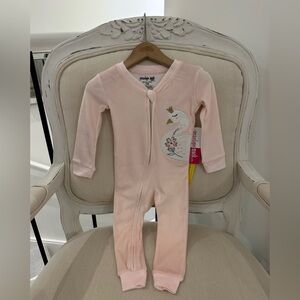 🦢 12 Mth Baby Girl Velvet Embroidery Swan Crown Pyjamas NWT